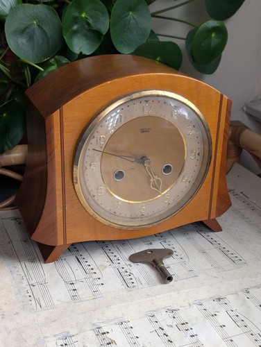 Vintage smiths brown wooden - smiths,