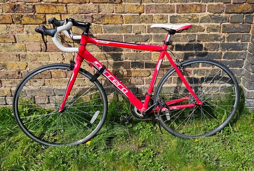 Carrera zelos road bike 6061 - bike,