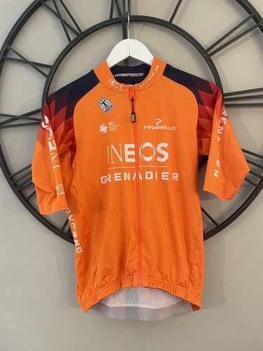 Ineos grenadiers pro team - ineos,
