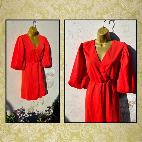 Boohoo size red - puff, sleeve