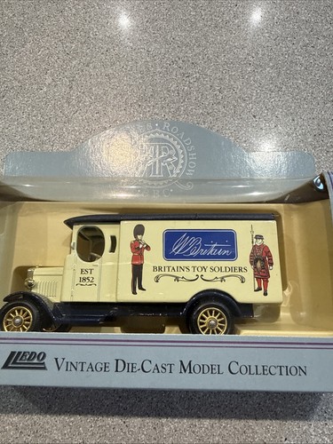 Lledo truck antique - truck,