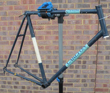 23 1/2" Classic Steel Carlton Frame