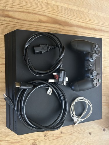 Ps4 pro 1tb used console - ps4,