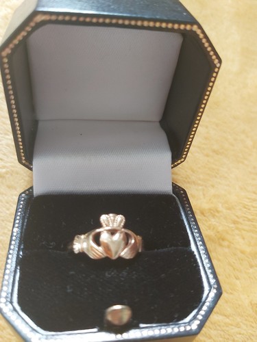 Gold claddagh ring made - gold, in