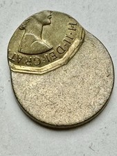 1964 House of Windsor Brass Threepence - Mint Error - Elizabeth II (F447)