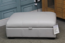 PARKER KNOLL LARGE STORAGE FOOTSTOOL IN COMO DOVE LEATHER (1352). RRP £773.