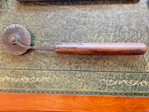 Antique timbury - antique, j
