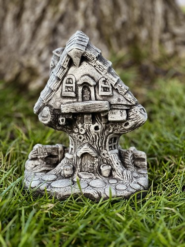Modern house figurine concrete - modern,