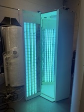 24tube *VERY HOT TUBES* 160-225watt Enclosed stand Sunbed CAN DEL MOST OF UK