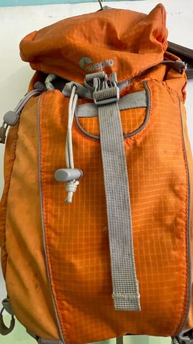 Lowepro slingshot dslr camera - lowepro, dslr-camera