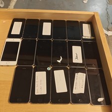 17 x FAULTY Apple iPhone 5/5S/SE 1st Gen (FB8)
