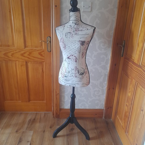 Mannequin female very - mannequin, good
