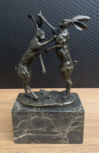 Bronze figure rabbit sculpture