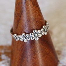 925 Sterling Silver Daisy Chain Flower Thumb or Finger Band Ring Jewellery N4