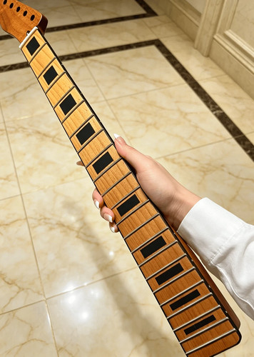 Reverse head 22fret roasted - reverse,