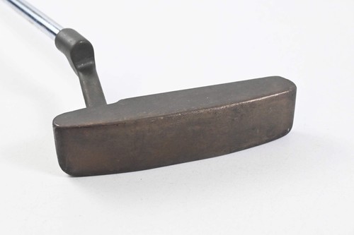 Left hand ping karsten - hand,