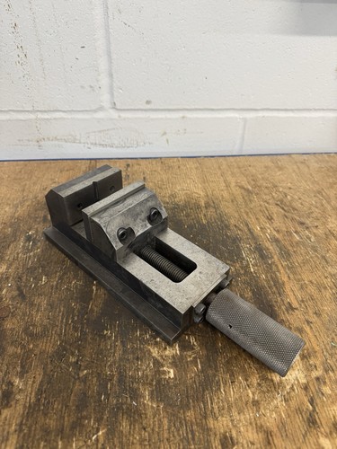 Jaw tool maker - jaw,