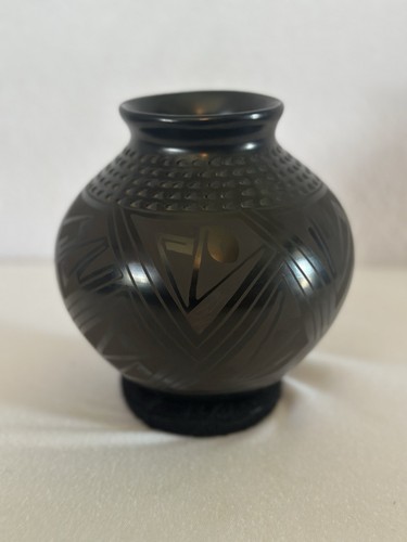 Beautiful mata ortiz signed - mata,