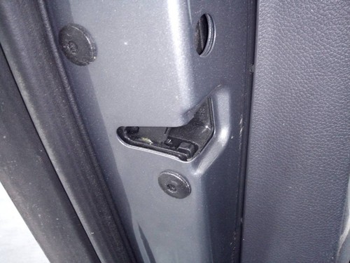 Rear left door lock - rear,