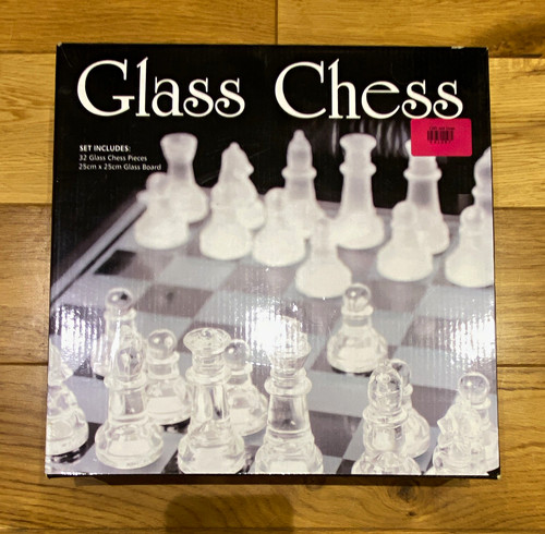 Clear glass chess - with, 32