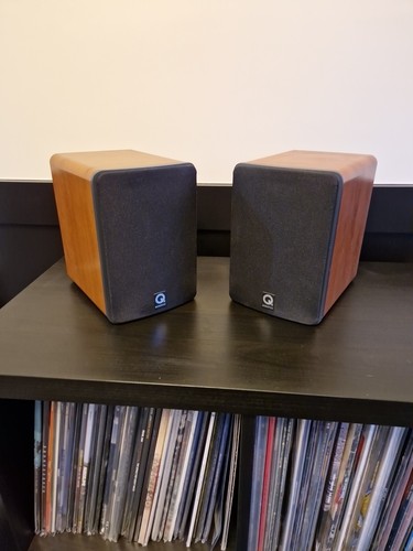 Acoustics 1010 small but - q,