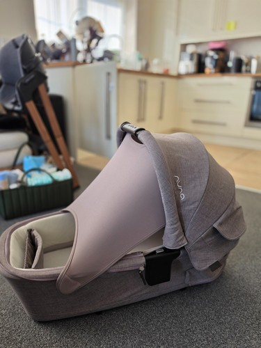Nuna lytl triv next carrycot - triv,