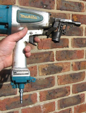 Makita AN613 Pneumatic Siding Coil Nailer Nail Gun Tool Air