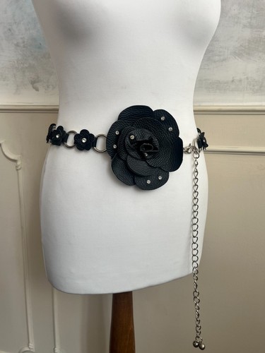 Black flower faux - black,