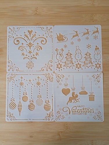 Christmas themed plastic - 12,