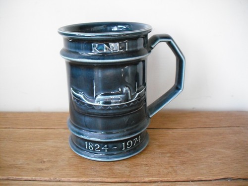Holkham pottery mug rnli - holkham,