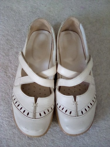 Lovely hotter cream sandals - hotter,