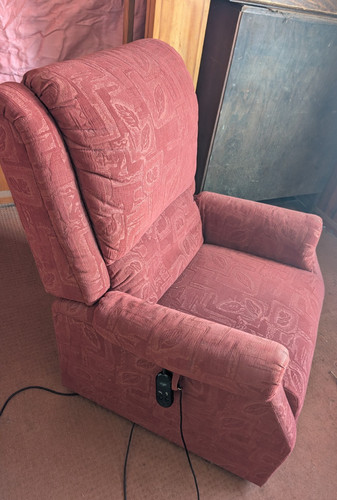Restwell luxury electric riser - restwell,