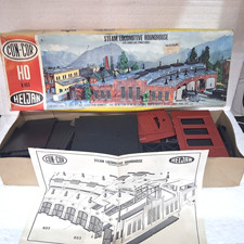Helman HO Scale Con-cor Steam Locomotive Roundhouse Kit.  Ref CC1