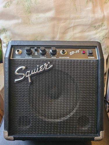 Black squier 10w guitar - squier, sp-10