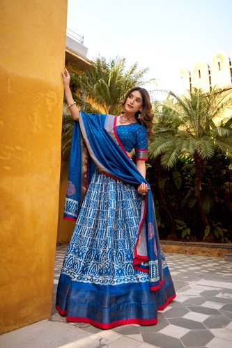 Lehenga choli party - dola, silk