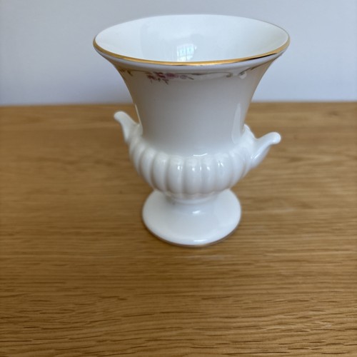 Wedgewood small urn vase - wedgewood,