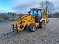 * 2006 JCB 2CX StreetMaster 4