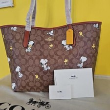 Coach Peanuts Snoopy CF166