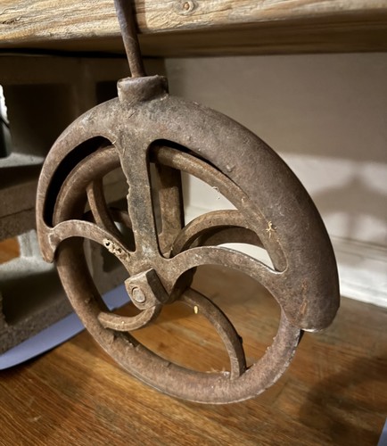 Antique cast iron well - antique,
