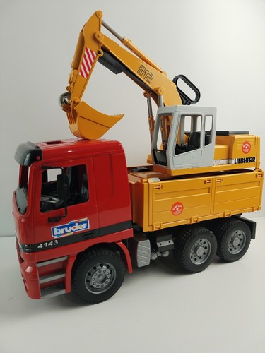 Rare bruder mercedes - 1:16,