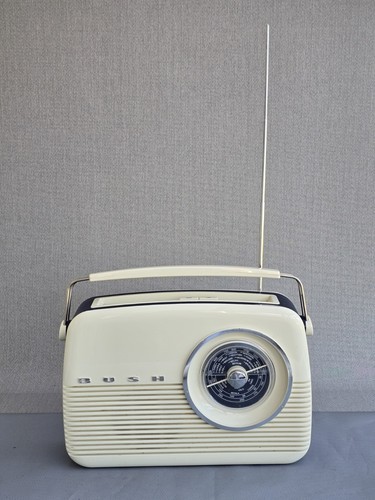 Bush tr82 portable - bush,