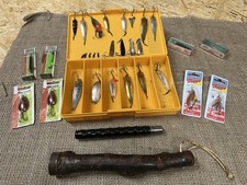 Vintage Fishing Job Lot: Salmon (or pike) Spinning + Daiwa Lure Box, Priests