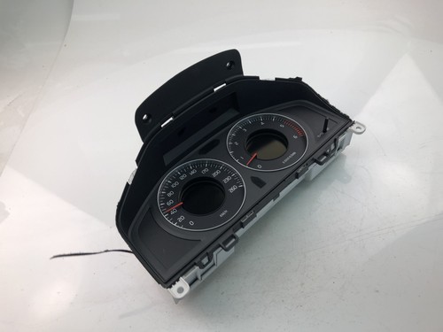 Volvo v70 iii instrument - v70, bw