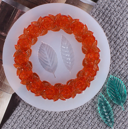 Leaf wreath silicone icing - leaf,