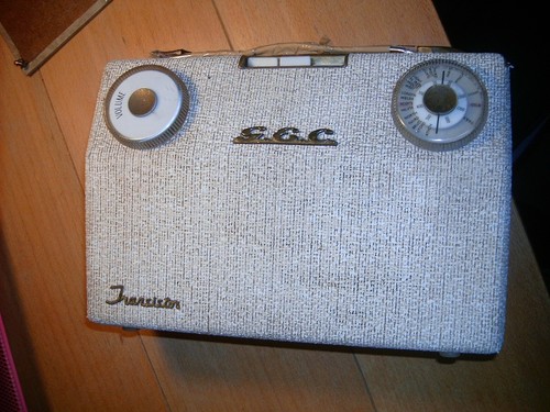 Vintage transistor radio - vintage, radio.
