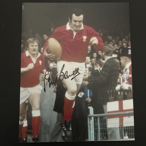 Phil bennett wales rugby - bennett,
