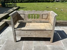 Pine Settle Bench with Storage