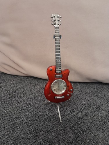 Miniature red guitar clock - red,