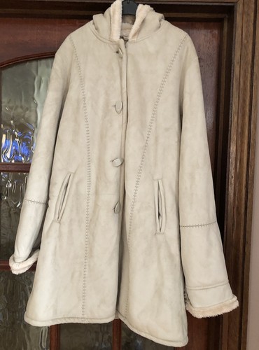 Gabriella vicenza hooded coat - vicenza,
