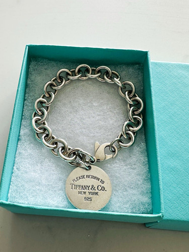 Tiffany return to - &,